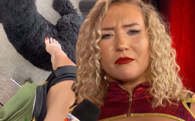 Nikkita Lyons Spotted In Knee Brace After Injury Return