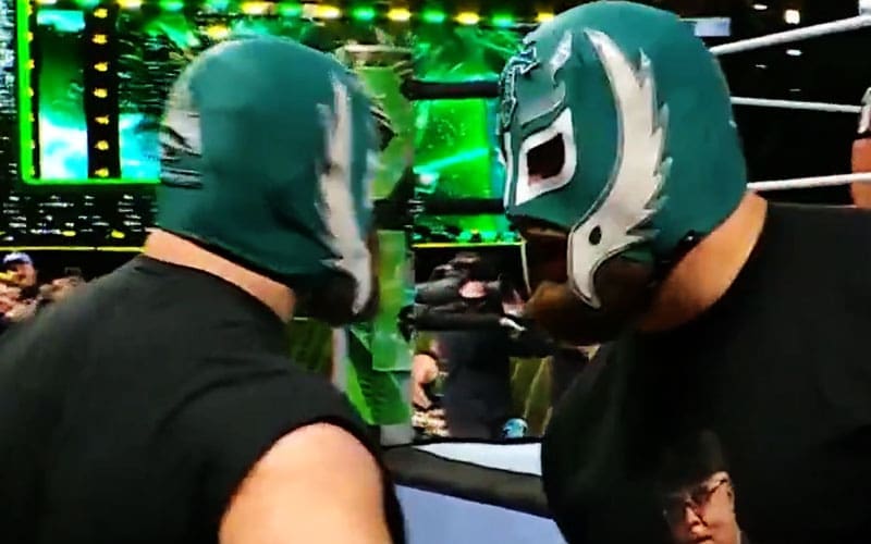 Jason Kelce and Lane Johnson Assist Rey Mysterion & Andrade El Idolo at WrestleMania 40 Saturday