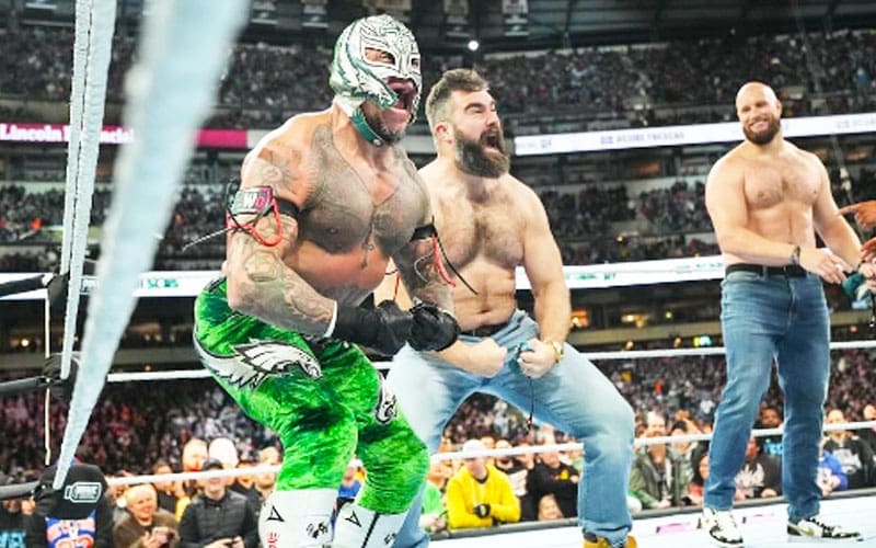 Rey Mysterio Brags About Beating Dominik Mysterio at WrestleMania 40 Saturday