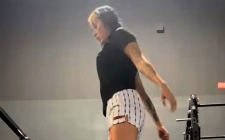 Cora Jade Shows Incredible Mobility Doing Scary Jumps Amidst Knee Injury