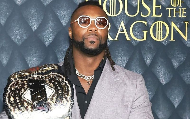 Swerve Strickland Flaunts AEW World Title at ‘House of The Dragon’ Season 2 Red Carpet Premiere