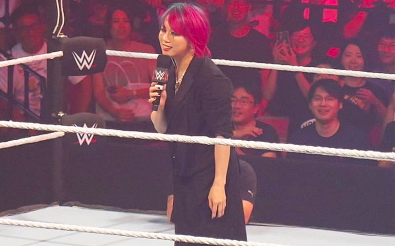 Asuka Spotted Without Crutches at Japan WWE Live Event Amidst In-Ring Hiatus