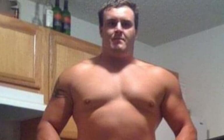 Braun Strowman Looks Unrecognizable in Throwback Photo from Strongman Competition Days