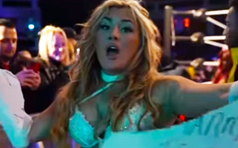 Tiffany Stratton Rejects Fan’s Marriage Proposal at WWE Live Event