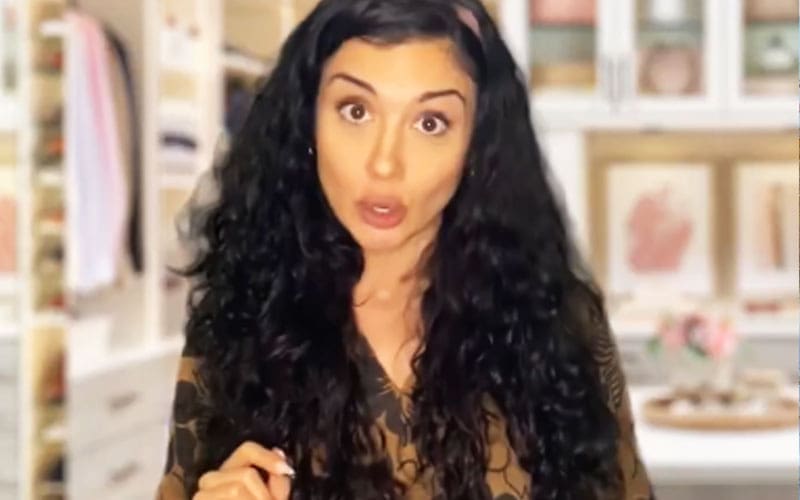 Arianna Grace Calls Out Americans for Lack of Portion Control During Thanksgiving
