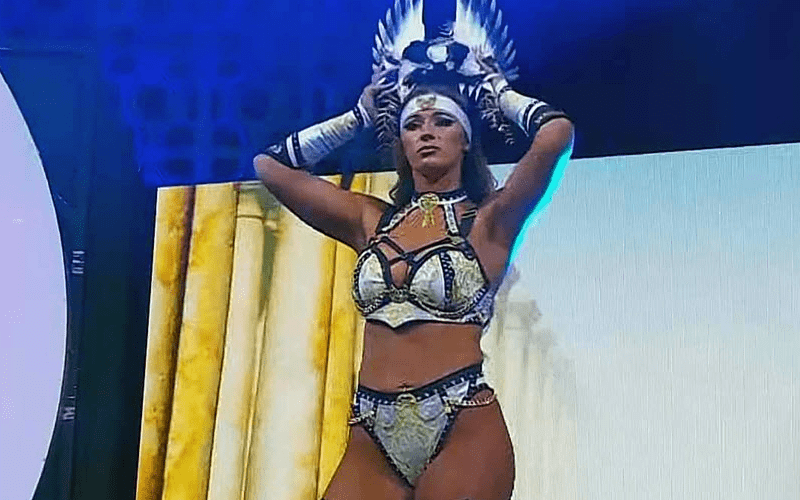 Megan Bayne Arrives in Casino Gauntlet Match During 1/15 AEW Dynamite