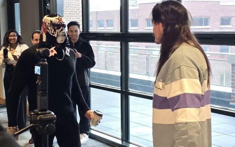 Penta and Dominik Mysterio Involved in Heated Confrontation at WWE Royal Rumble Media Day