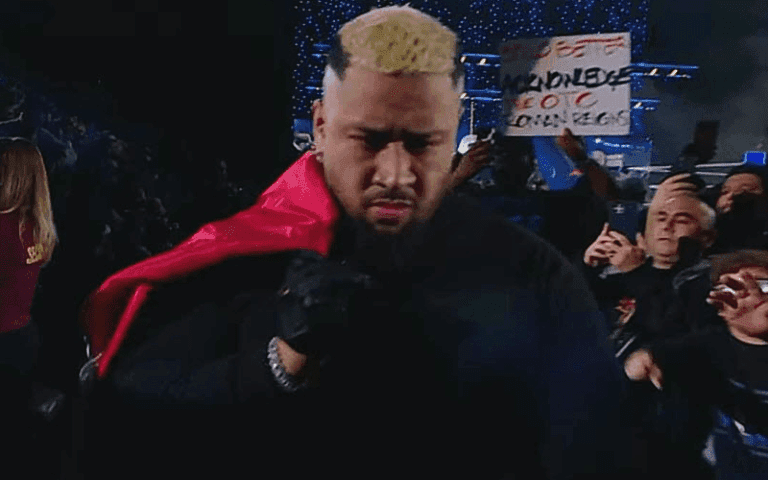 Solo Sikoa Walks Off Through The Crowd In Silence During 1/17 WWE SmackDown