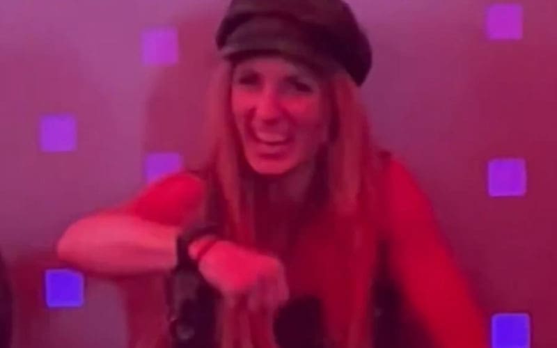 Backstage Video Shows Becky Lynch’s Priceless Reaction to Seth Rollins-Paul Heyman WrestleMania Swerve