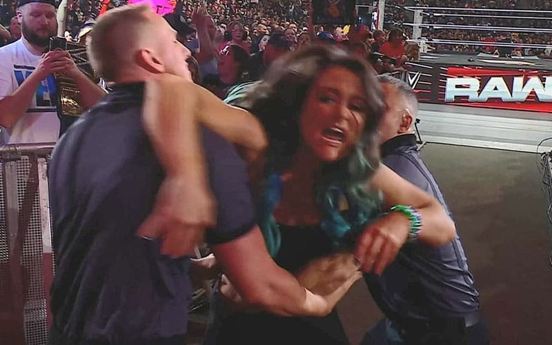 Lyra Valkyria Chases Down Becky Lynch for Ramp Brawl on WWE RAW